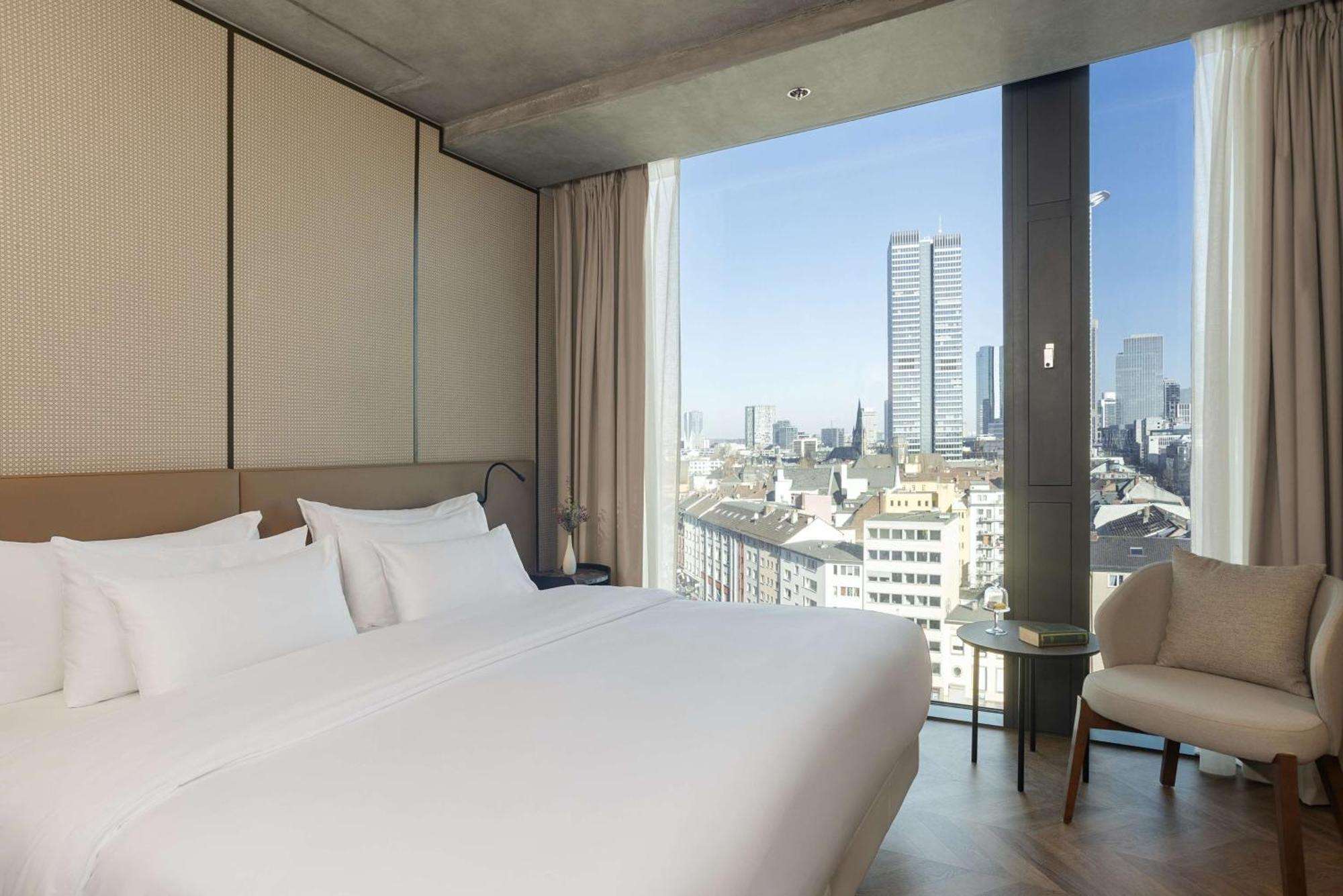 Nh Collection Frankfurt Spin Tower Hotel Frankfurt am Main ภายนอก รูปภาพ