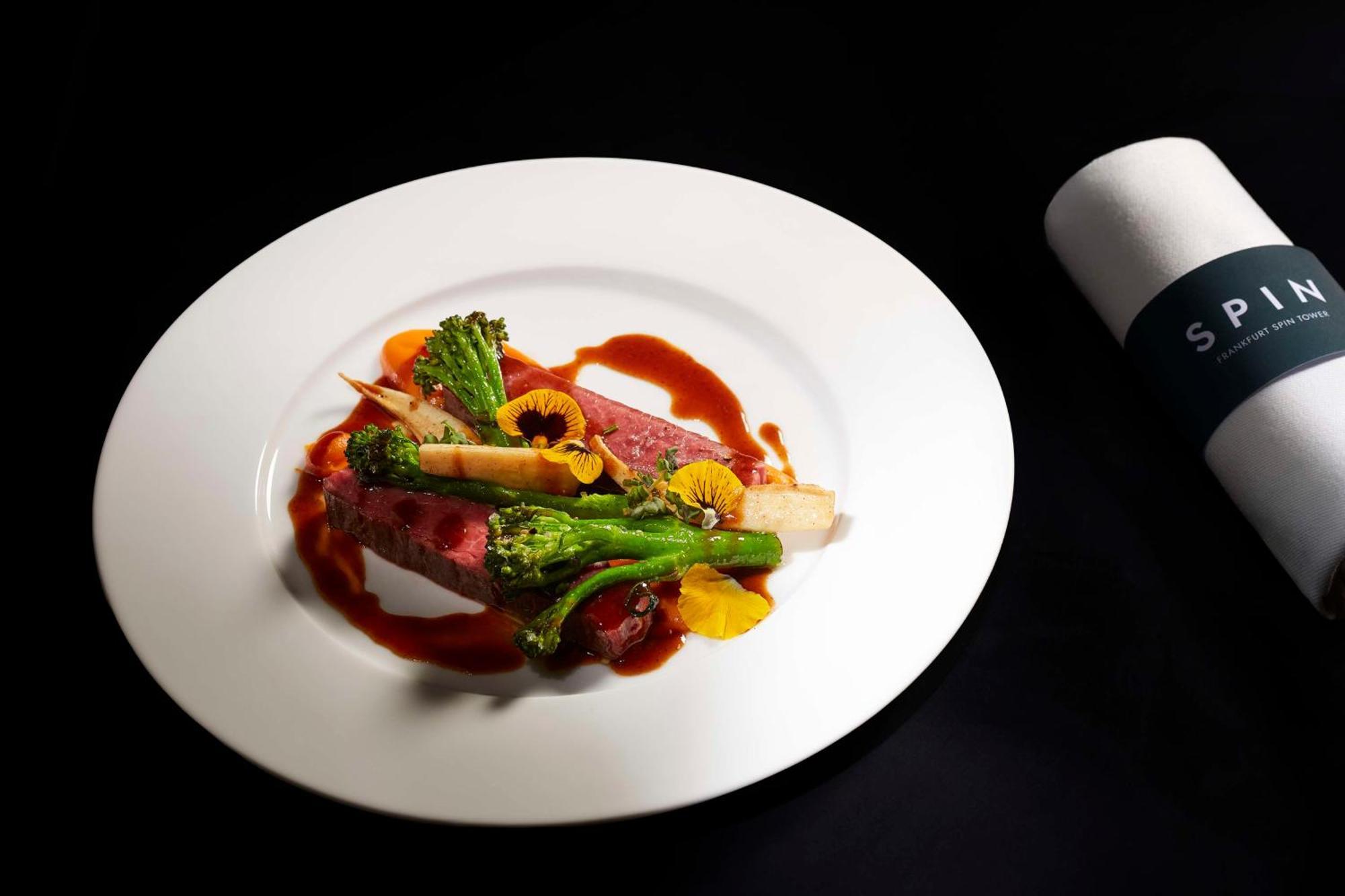 Nh Collection Frankfurt Spin Tower Hotel Frankfurt am Main ภายนอก รูปภาพ