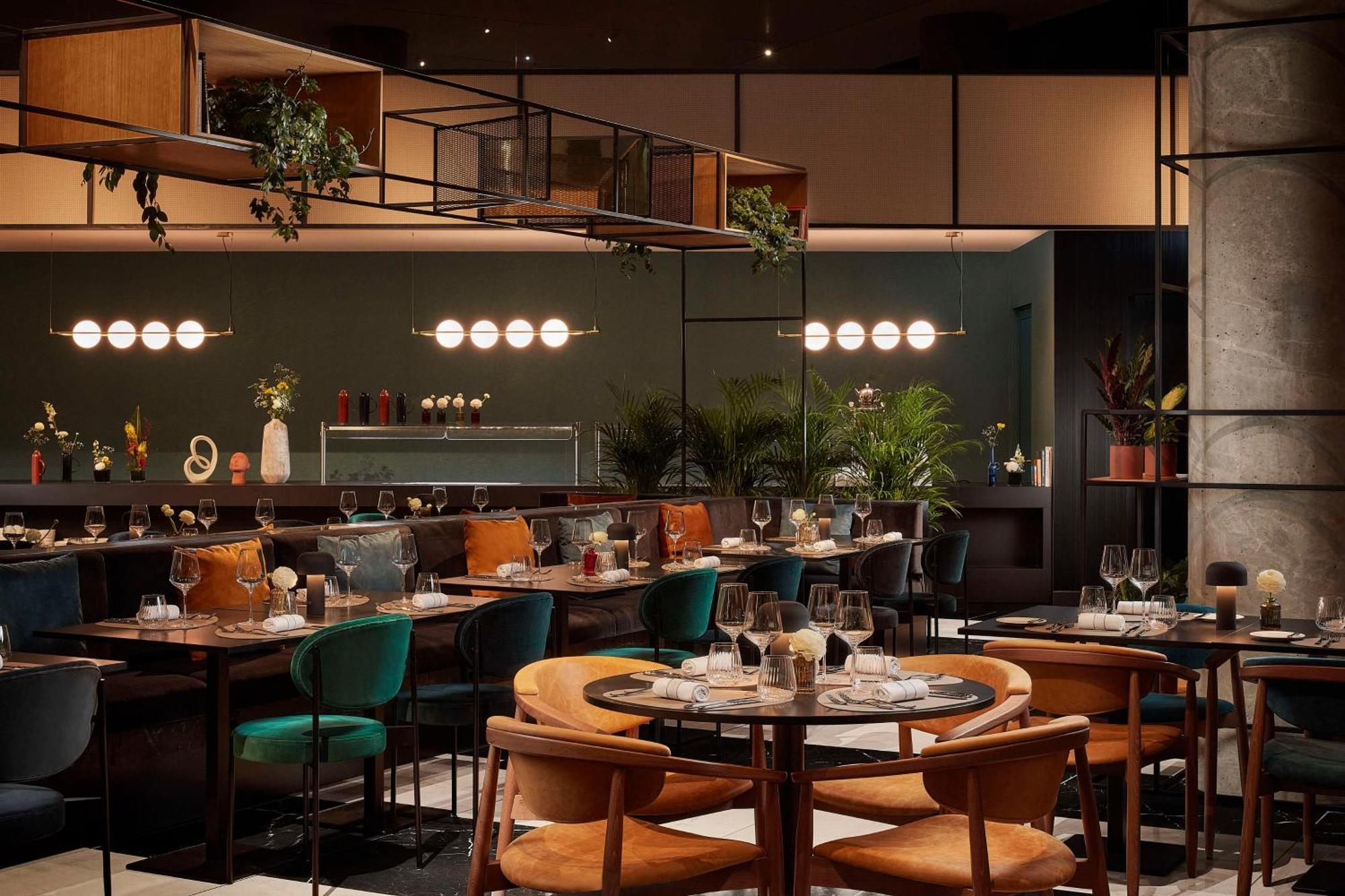 Nh Collection Frankfurt Spin Tower Hotel Frankfurt am Main ภายนอก รูปภาพ