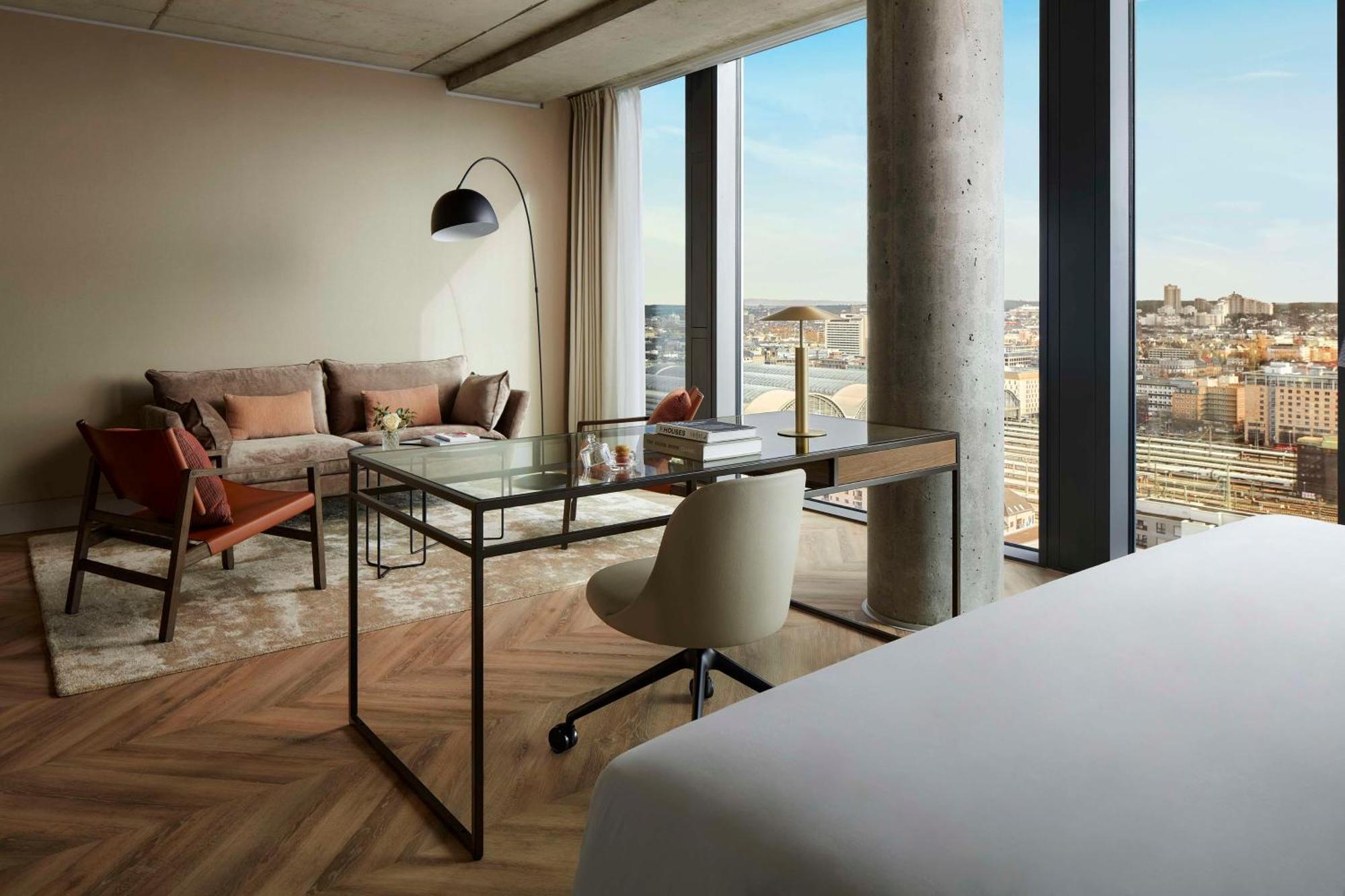 Nh Collection Frankfurt Spin Tower Hotel Frankfurt am Main ภายนอก รูปภาพ